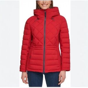 NWOT Tommy Hilfiger Red Quilted Hooded Jacket Women’s L